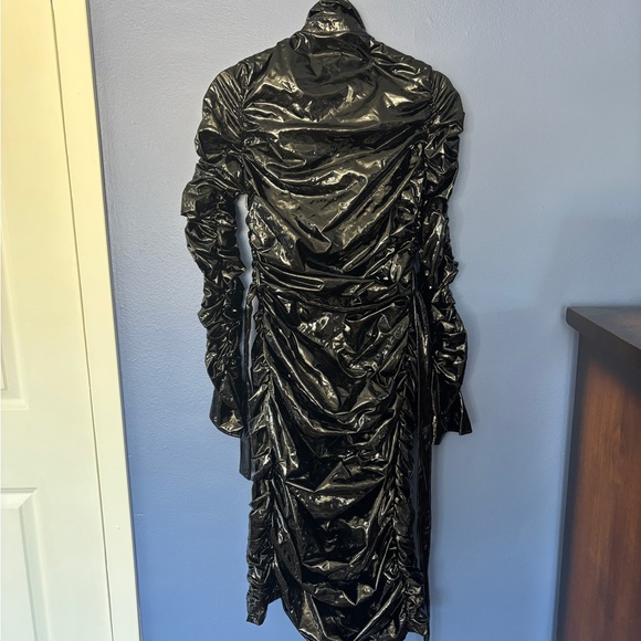 Elegant Black Ruched Women's Coat - Picture 6 of 6